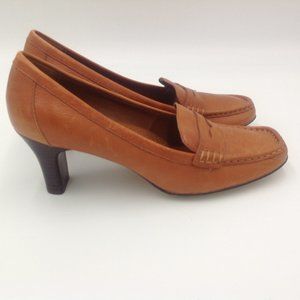 Anne Klein high heel leather loafer in saddle tan